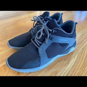 Merrell mid rise black shoes